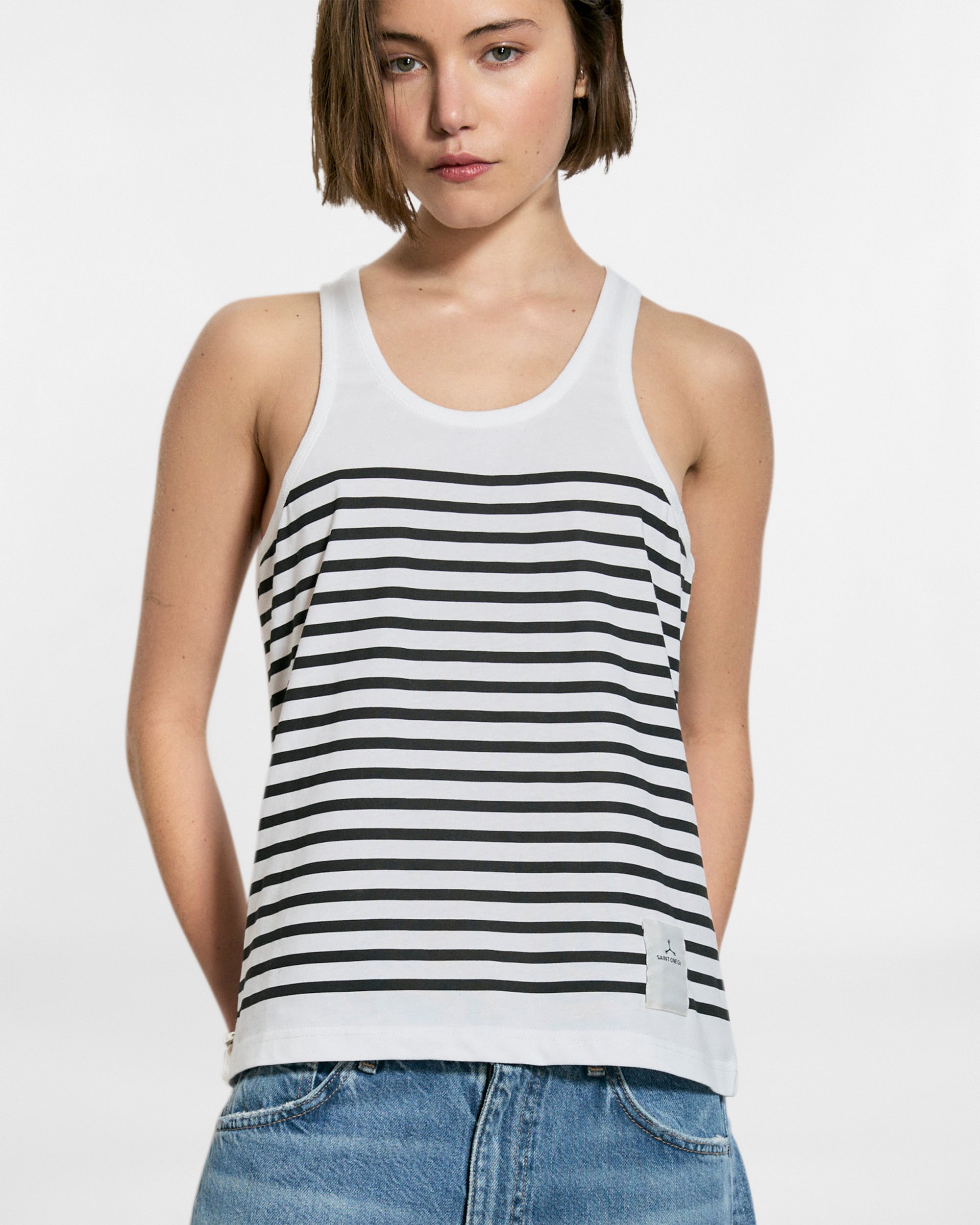 XIV.SIX  VEST // WHITE x BLACK